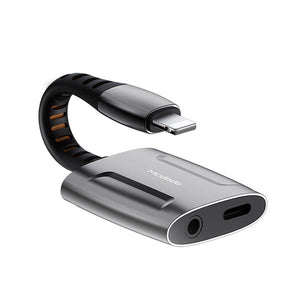 Mcdodo-CA-634-Lightning-To-Lightning-And-DC-3.5mm-Adapter-Custom-Mac-BD (7187292094527)